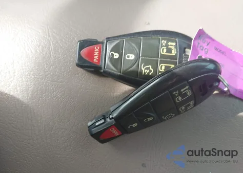 2016 Chrysler Town & Country Touring z USA, uszkodzony, nr VIN 2C4RC1BG0GR245301